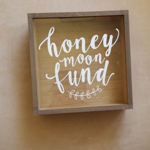 Honeymoon fund box